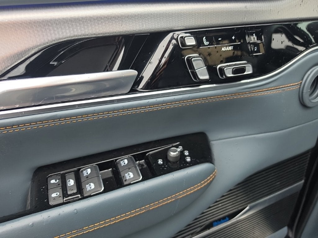 2023 Jeep Grand Wagoneer Series III