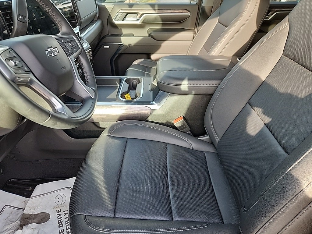 2025 Chevrolet Silverado 3500HD LTZ