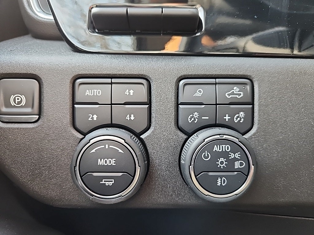 2025 Chevrolet Silverado 3500HD LTZ