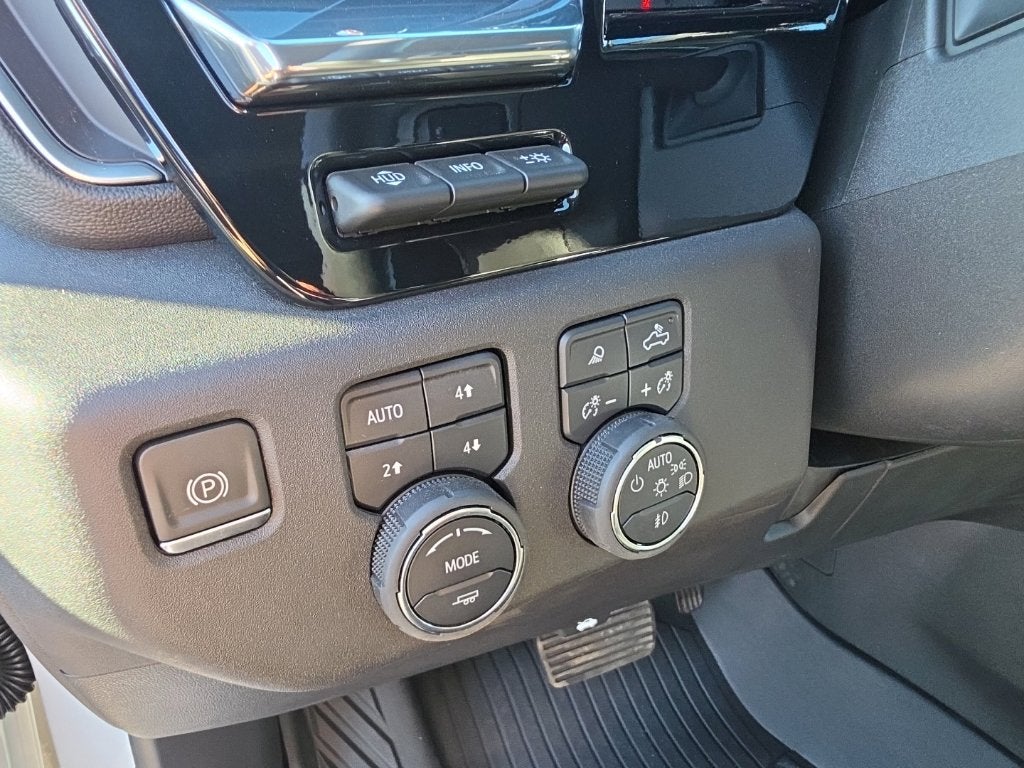 2024 Chevrolet Silverado 3500HD LTZ