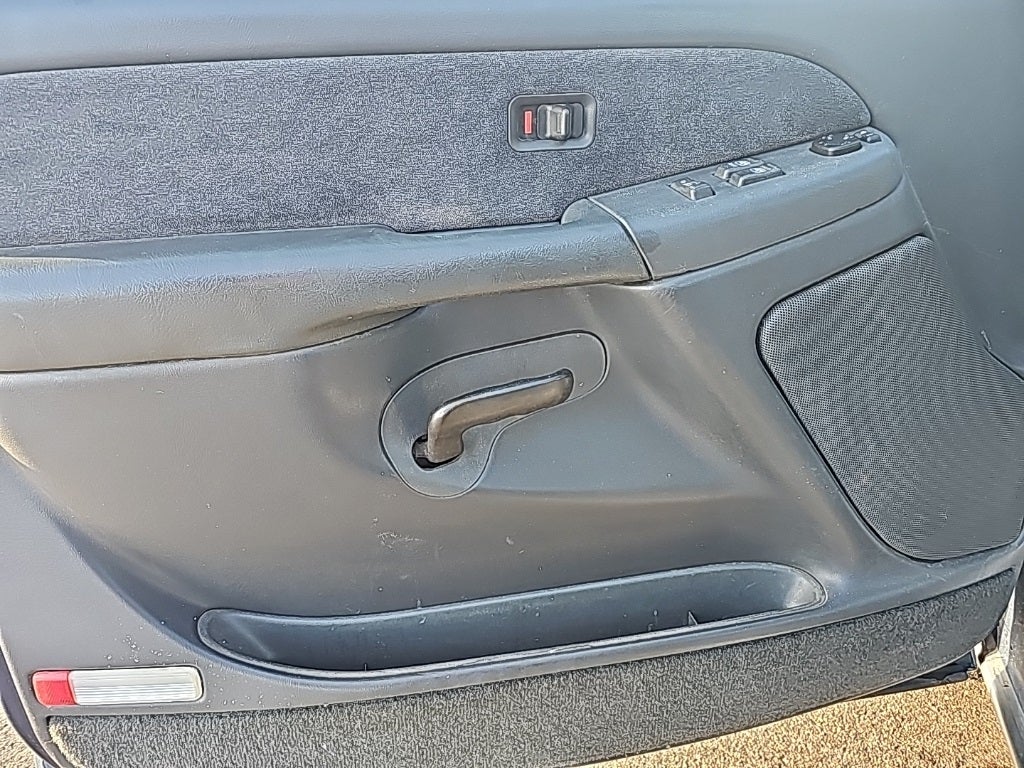 2002 Chevrolet Silverado 1500 LS