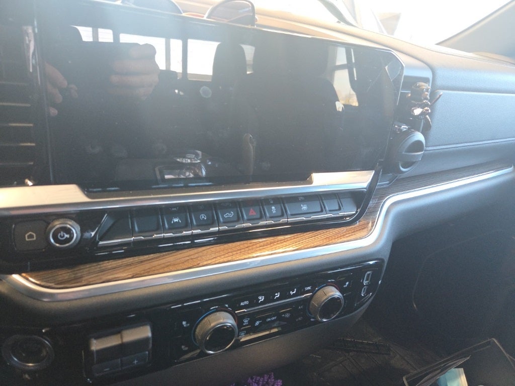 2024 Chevrolet Silverado 1500 LT LT1