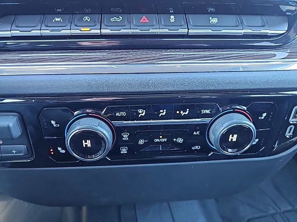 2024 Chevrolet Silverado 1500 LT LT1