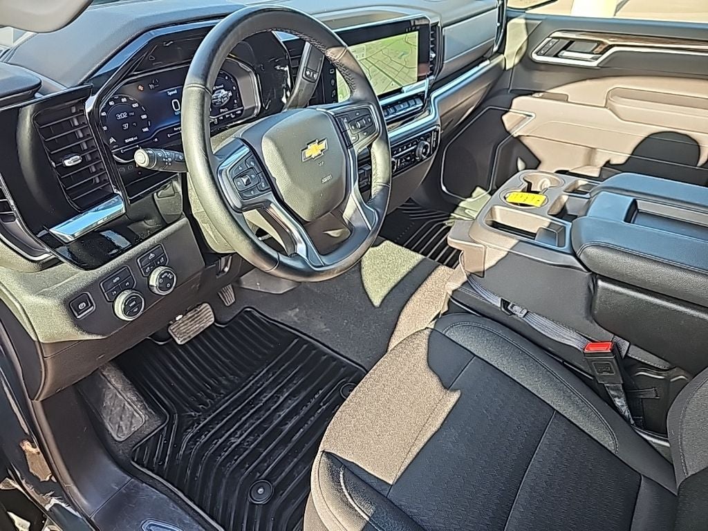 2025 Chevrolet Silverado 1500 LT LT1