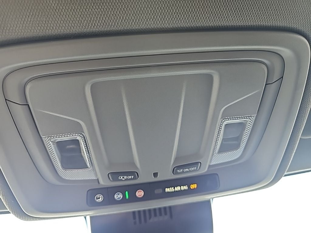 2025 Chevrolet Silverado 1500 LT LT1