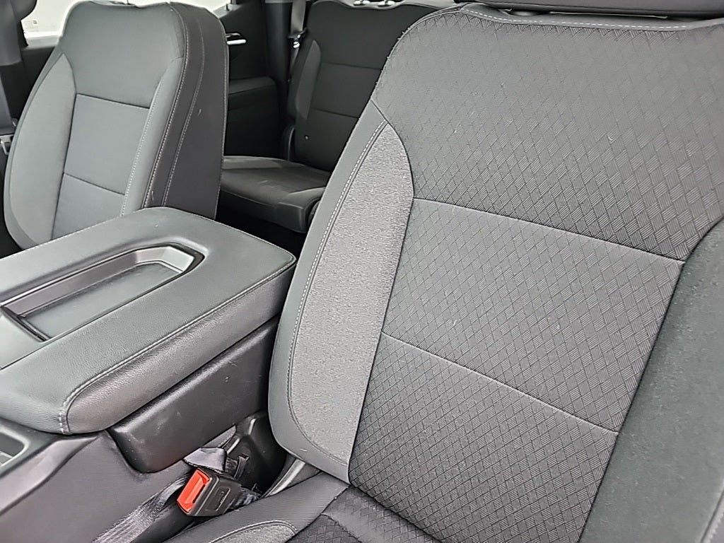 2025 Chevrolet Silverado 1500 LT LT1