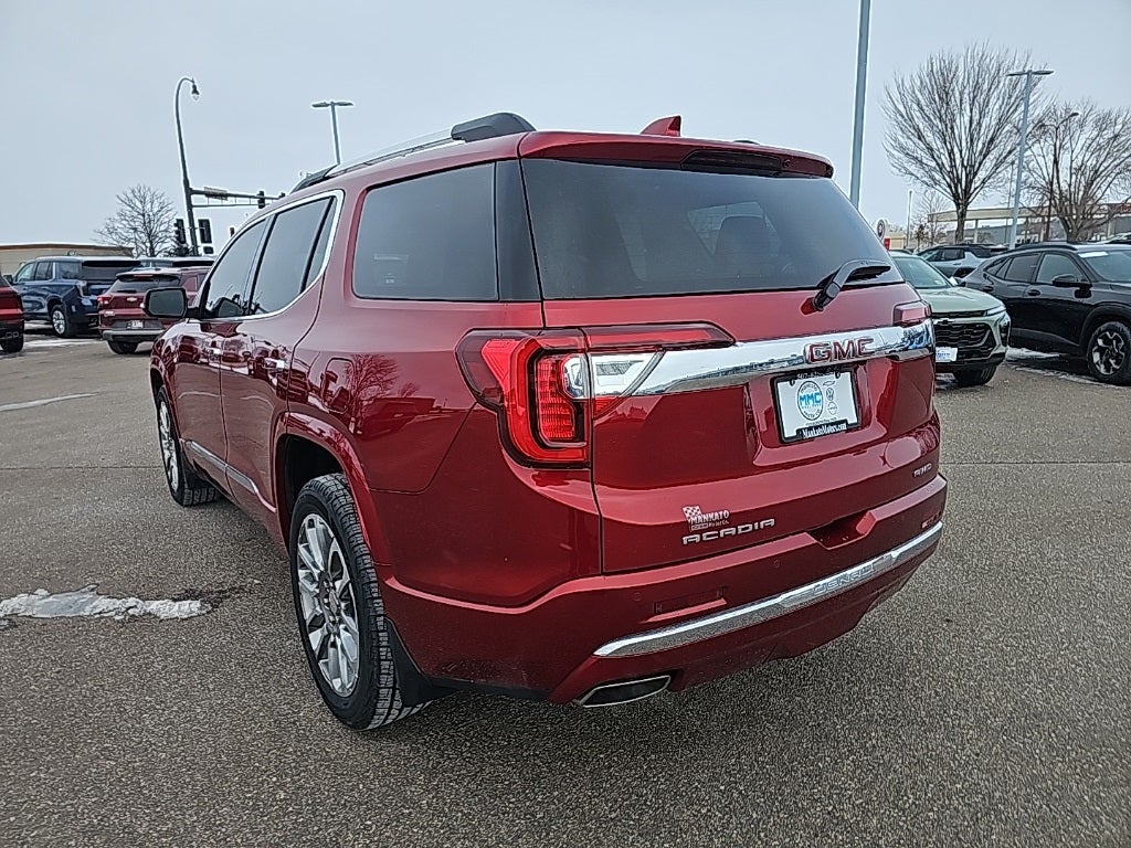 2023 GMC Acadia Denali