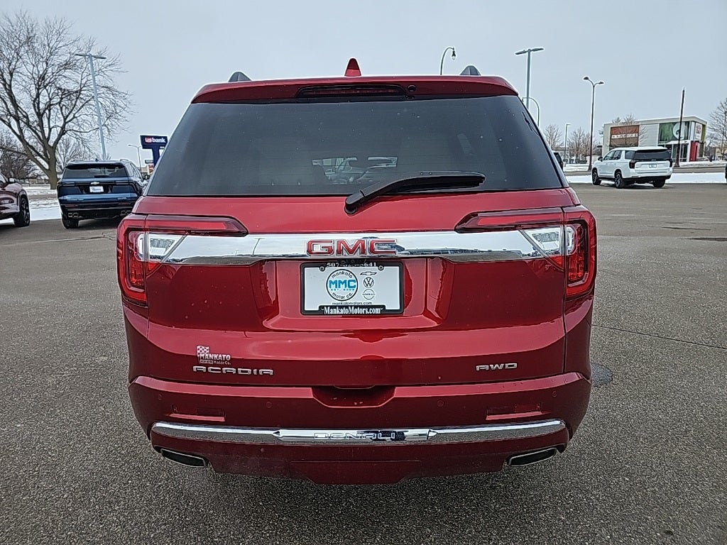 2023 GMC Acadia Denali