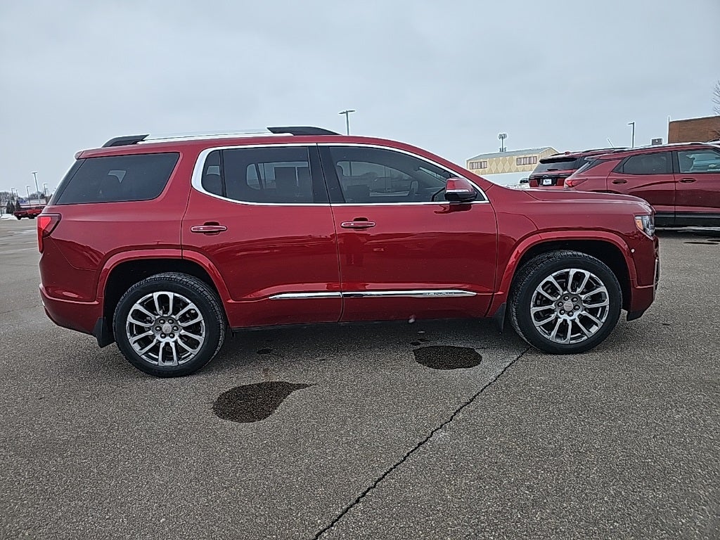 2023 GMC Acadia Denali