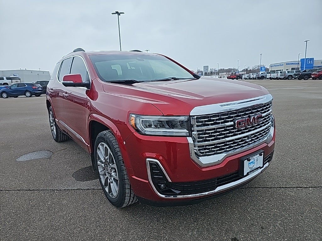 2023 GMC Acadia Denali