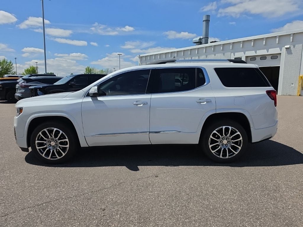 2022 GMC Acadia Denali