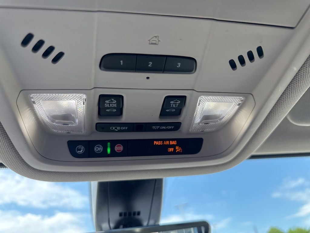 2022 GMC Acadia Denali