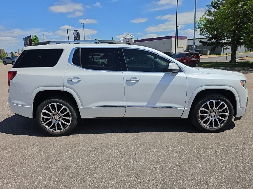 2022 GMC Acadia Denali