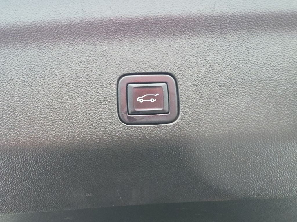 2022 GMC Yukon AT4