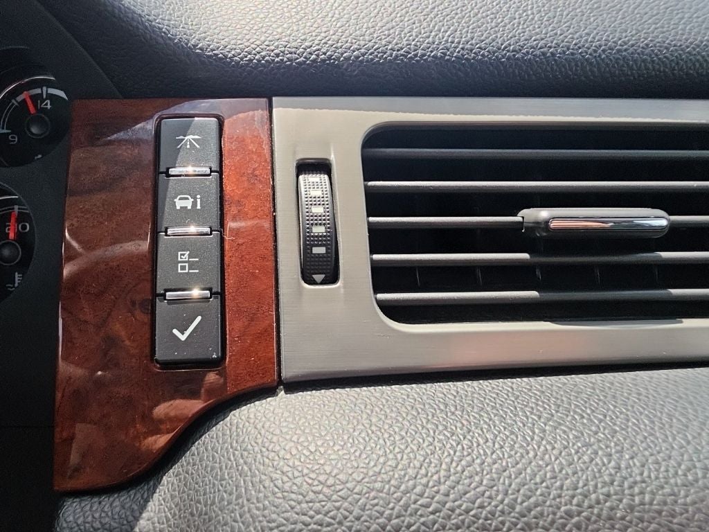 2013 Chevrolet Suburban 1500 LTZ