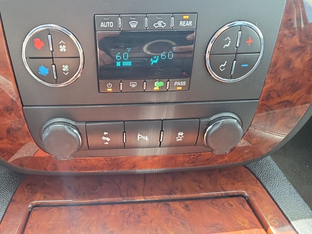 2013 Chevrolet Suburban 1500 LTZ