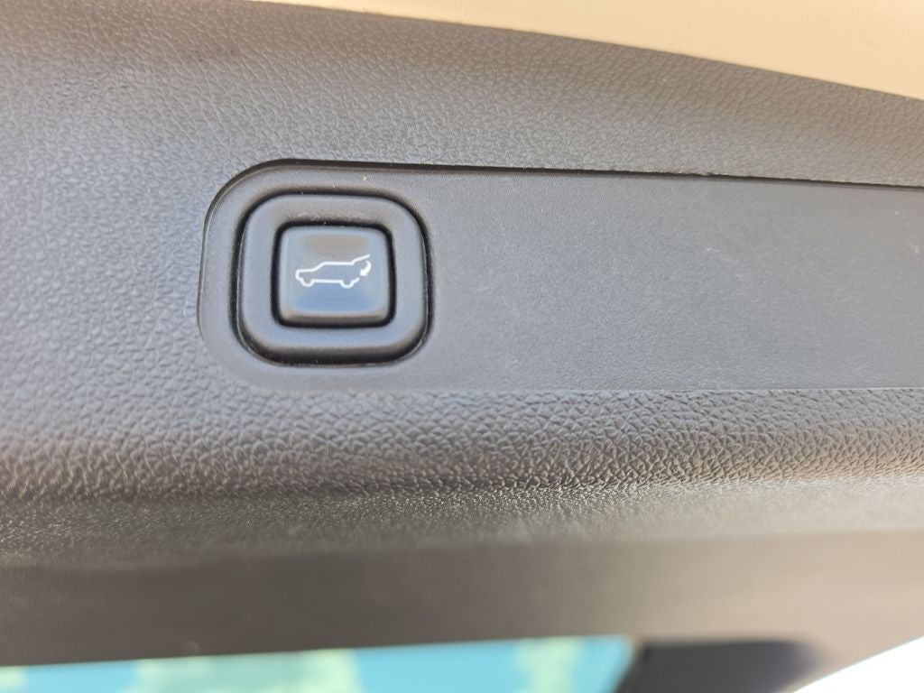 2013 Chevrolet Suburban 1500 LTZ