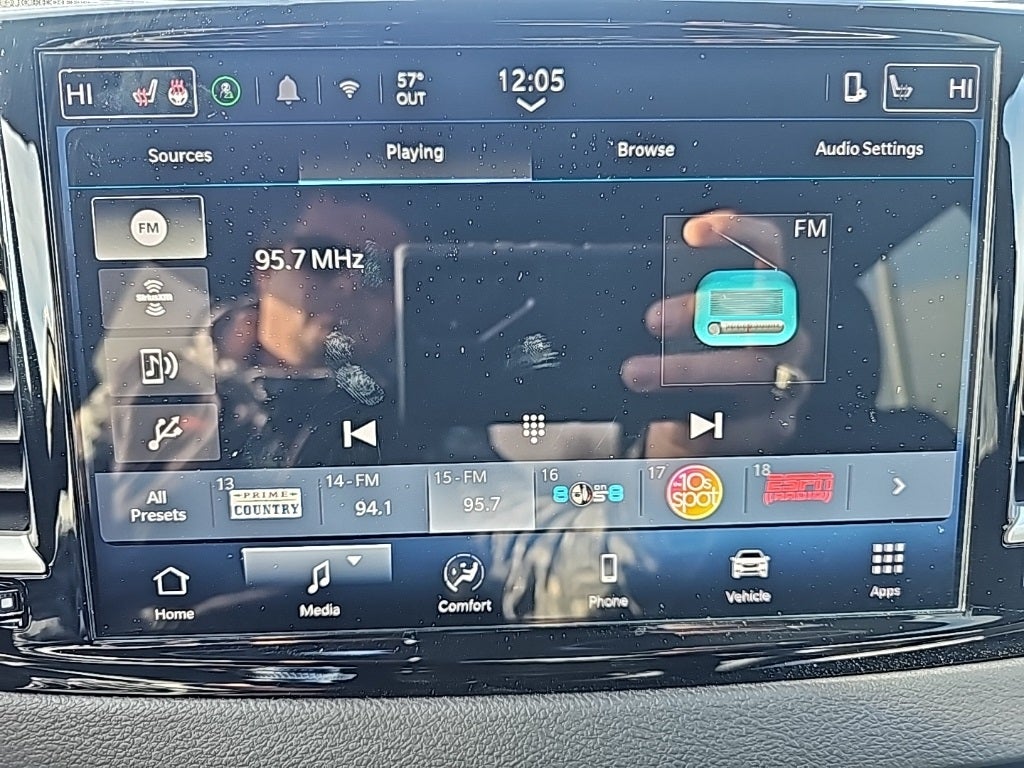 2025 Chrysler Pacifica Select