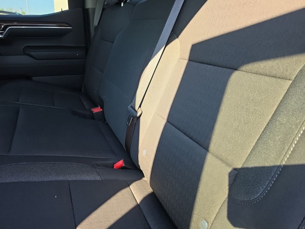 2024 Chevrolet Silverado 1500 LT LT1