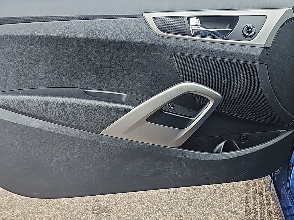 2016 Hyundai Veloster Base