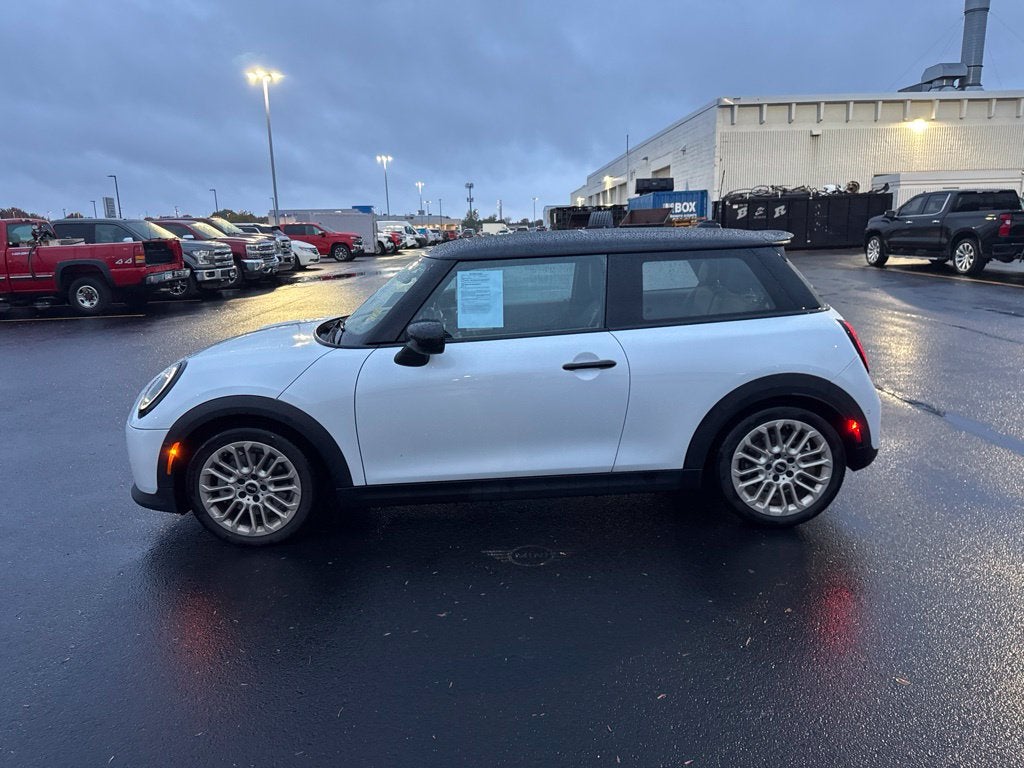 2025 MINI Cooper S Iconic