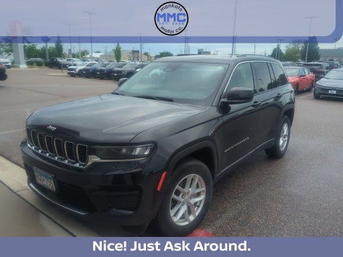 2023 Jeep Grand Cherokee Laredo