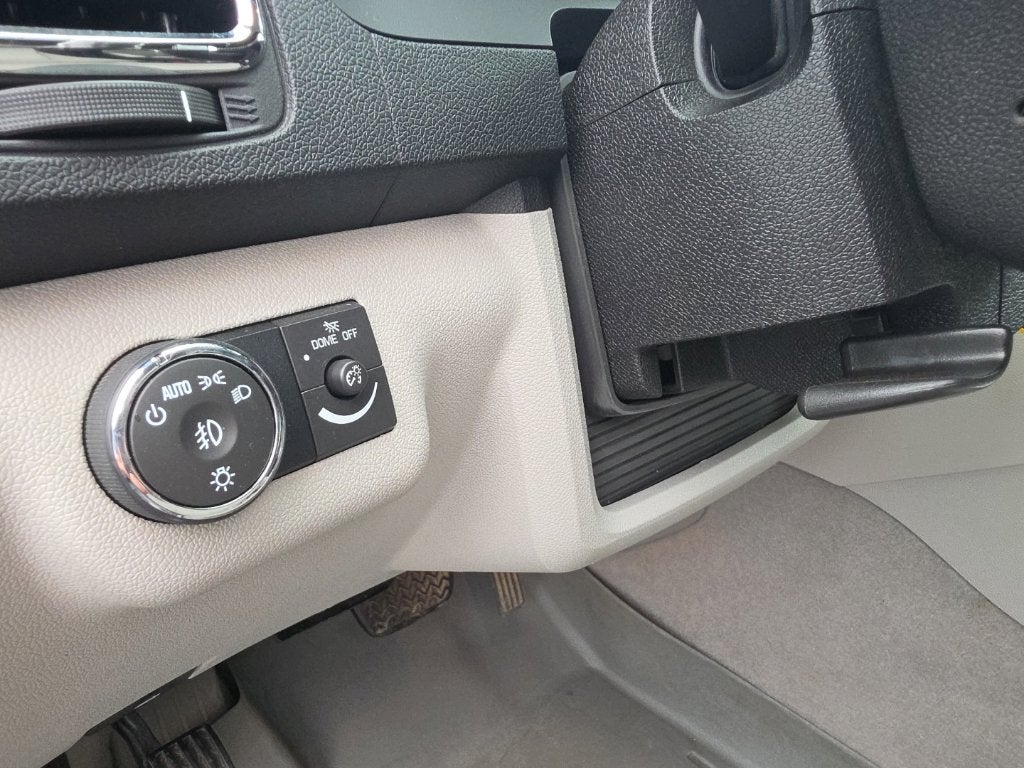 2011 GMC Acadia Denali