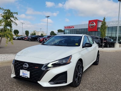 2025 Nissan Altima 2.5 SR
