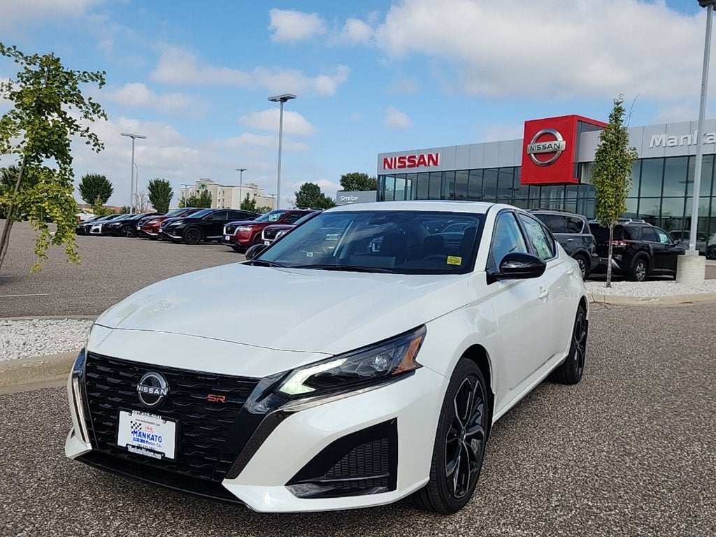 2025 Nissan Altima 2.5 SR