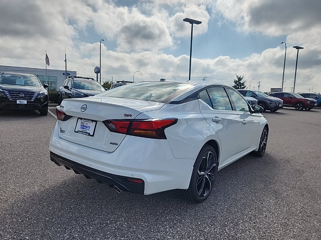 2025 Nissan Altima 2.5 SR