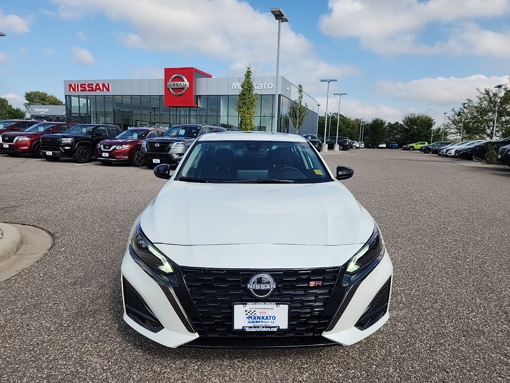 2025 Nissan Altima 2.5 SR