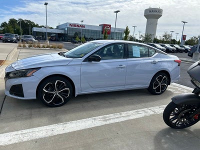 2024 Nissan Altima 2.5 SR
