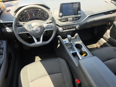 2022 Nissan Altima 2.5 SV