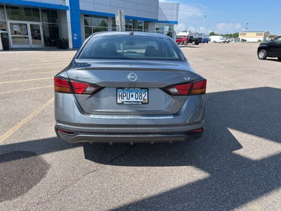 2022 Nissan Altima 2.5 SV