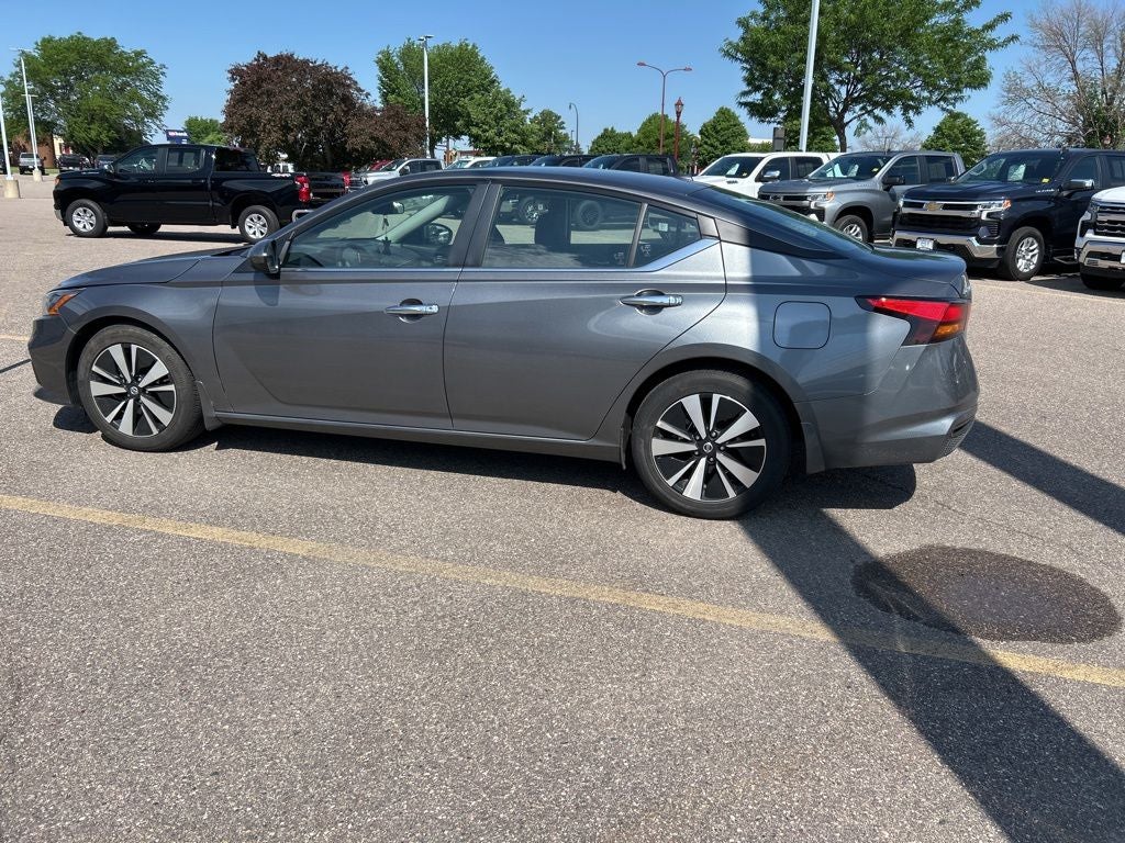 2022 Nissan Altima 2.5 SV