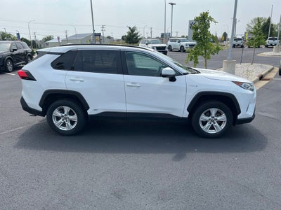 2021 Toyota RAV4 Hybrid XLE