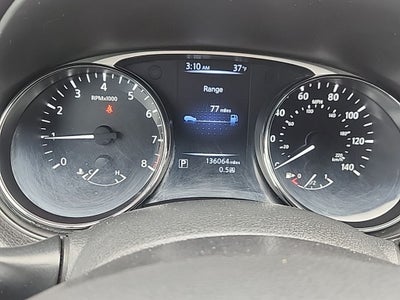 2015 Nissan Rogue SV