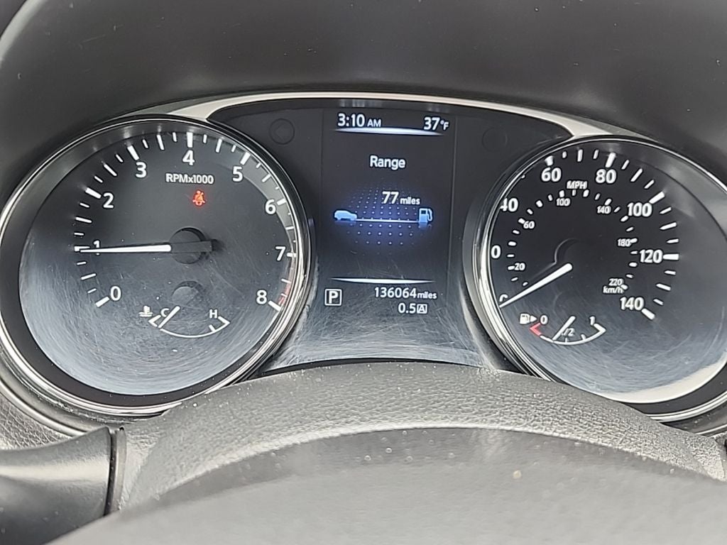 2015 Nissan Rogue SV