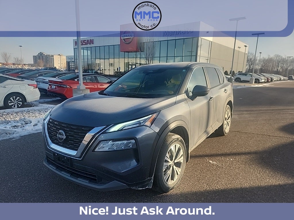 2022 Nissan Rogue SV