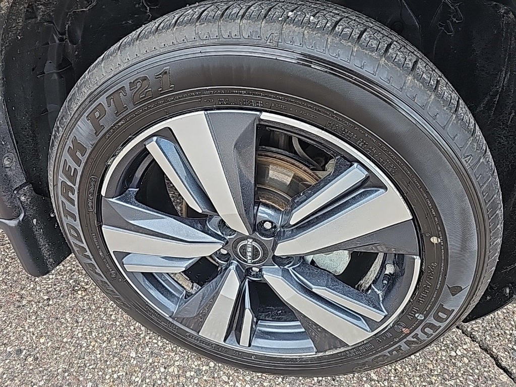 2022 Nissan Rogue SL