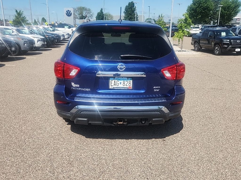 2017 Nissan Pathfinder SV