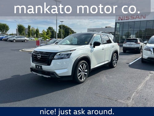 2024 Nissan Pathfinder Platinum