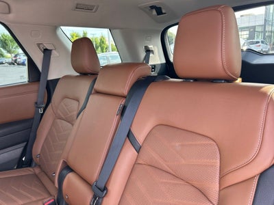 2024 Nissan Pathfinder Platinum