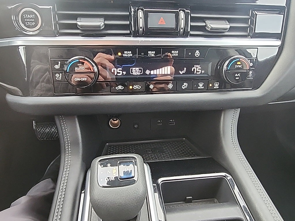 2022 Nissan Pathfinder Platinum