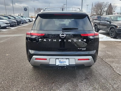 2022 Nissan Pathfinder Platinum