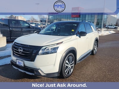 2024 Nissan Pathfinder Platinum