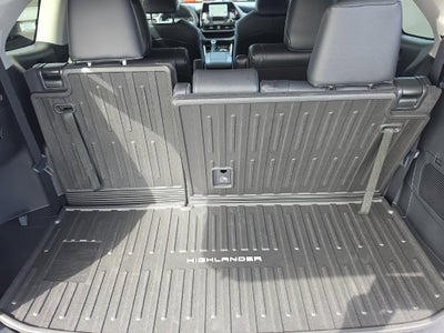 2023 Toyota Highlander Hybrid XLE