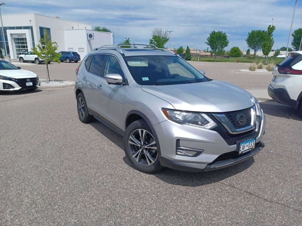 2020 Nissan Rogue SV