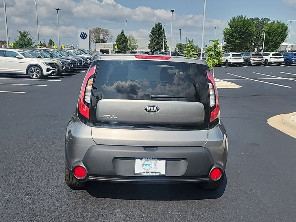 2016 Kia Soul Base
