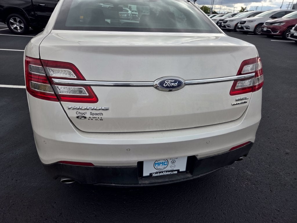 2016 Ford Taurus SEL